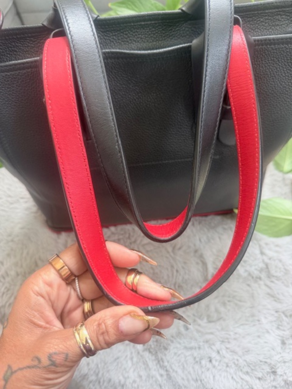 Christian Louboutin Kabiker Tote Bag Grain Calf Leather Black and Red - Picture 4 of 10